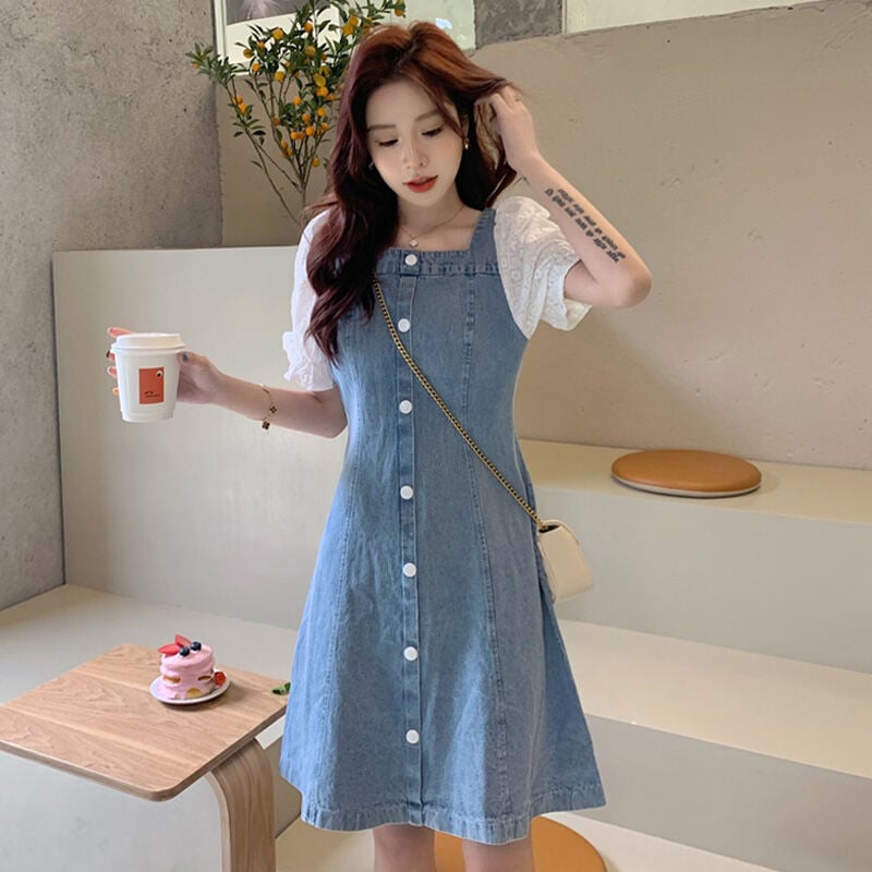 Trang phục denim chính là một trong những đặc trưng của phong cách mùa thu.