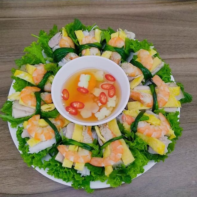 Bún cuốn tôm thịt