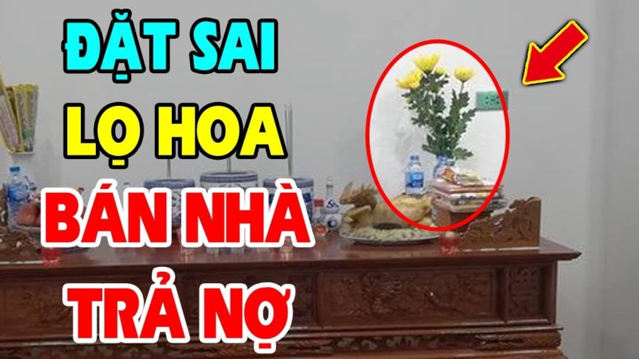 Vị trí đặt lọ hoa trên bàn thờ hợp phong thủy