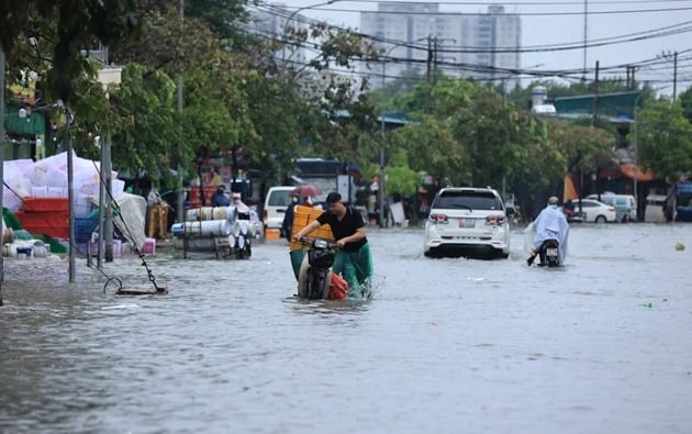 Người dân nên làm những gì để giữ an toàn tối đa trong mùa lũ lụt?