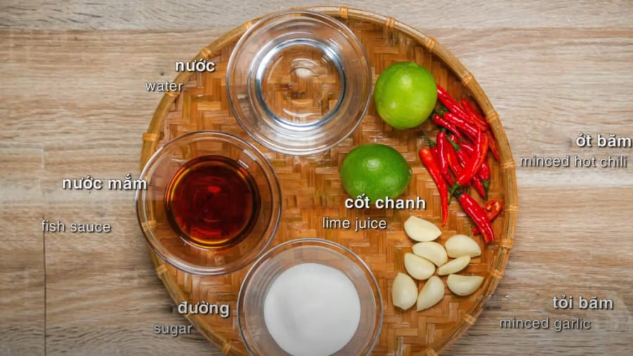 pha-nuoc-cham-chua-ngot-phunutoday-01-2034.jpg