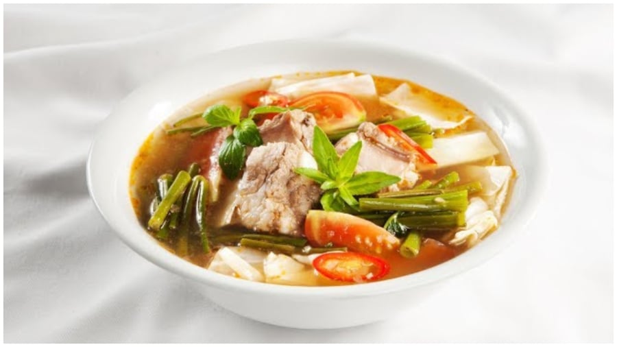 Cách nấu canh sườn chua dứa