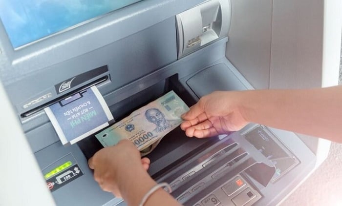 Hiện nay, có nhiều cách rút tiền tại máy ATM mà không cần dùng đến thẻ    