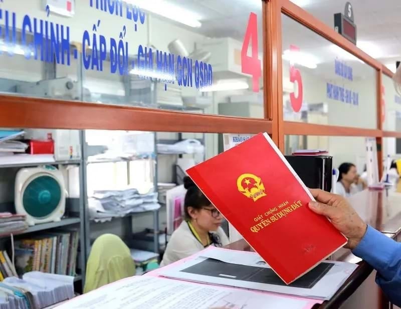 Trước 2026: Người dân có thể mất tiền gấp 3 lần nếu không làm sổ đỏ, đúng không?
