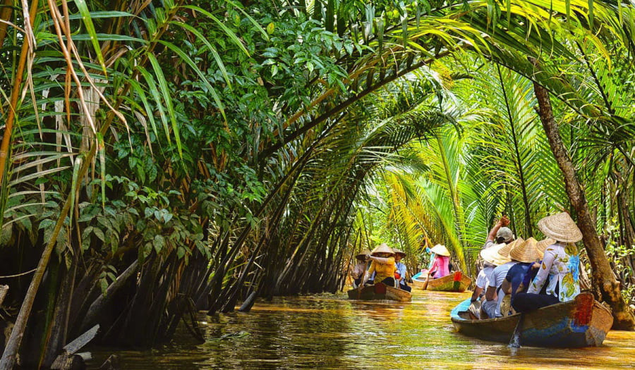 Cồn Lân, hay còn được biết đến là cồn Thới Sơn, nổi danh với mạng lưới kênh rạch chằng chịt