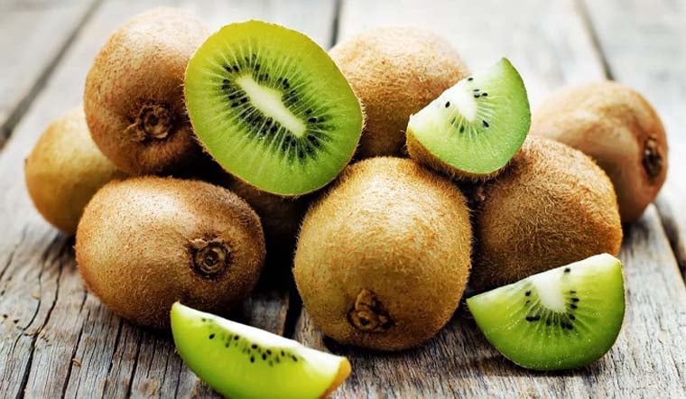 Một quả kiwi nặng khoảng 76 gram có khả năng cung cấp đến 177% nhu cầu vitamin C hàng ngày của cơ thể