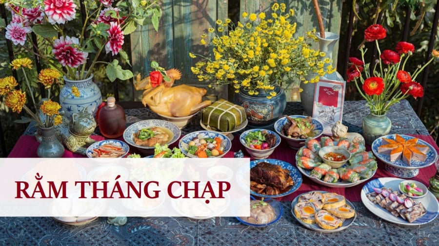 Gia chủ có thể tham khảo bài văn khấn Rằm tháng Chạp cúng thần linh, thổ công và cúng gia tiên để thực hiện đúng nghi lễ.