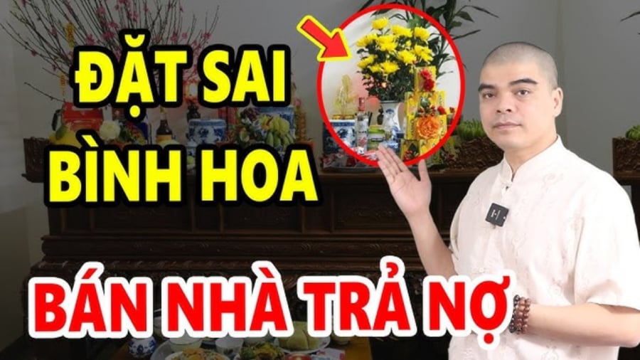 Đặt lo hoa bên trái hay phải bàn thờ mới đúng