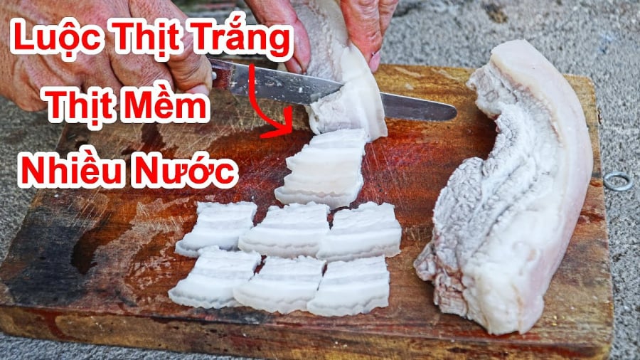 Thịt lợn luộc không cần chần sơ, làm theo cách này thịt trắng, thơm, không khô