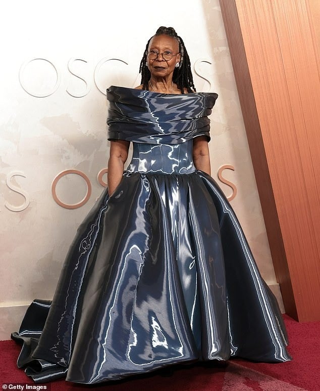 95754075-14448425-whoopi-goldber-2705-4885-0825.jpg