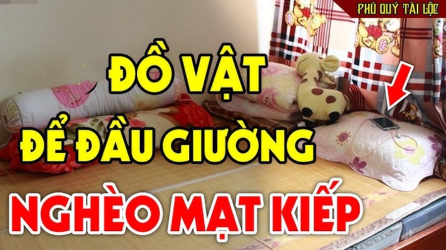 Phong thủy cho rằng, khi bạn để những giấy tờ này gần đầu giường, nó giống như 