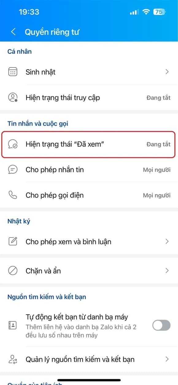 Mở ứng dụng Zalo trên điện thoại, nhấn vào mục Cá nhân ở góc phải, sau đó chọn Quyền riêng tư.