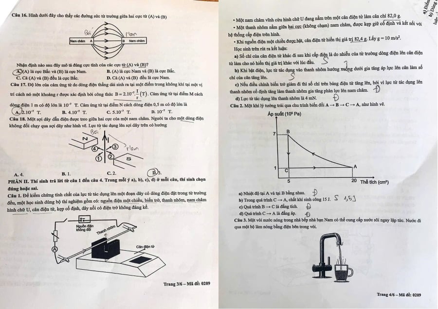 Đề thi khảo sát môn Vật lí lớp 12 Hà Nội 2025 mã đề 0209 trang 3, 4