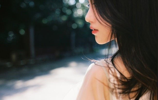Nhiều phụ nữ vì yêu mà đánh mất chính mình, sẵn sàng từ bỏ sự nghiệp, đam mê, và các mối quan hệ chỉ để toàn tâm lo cho chồng con.