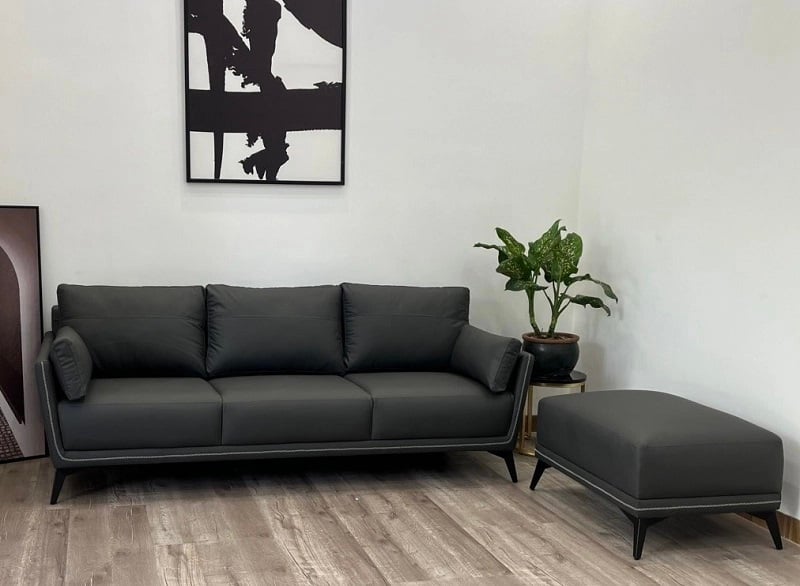 Không đặt sofa quay mặt ra cửa. (Ảnh minh họa)
