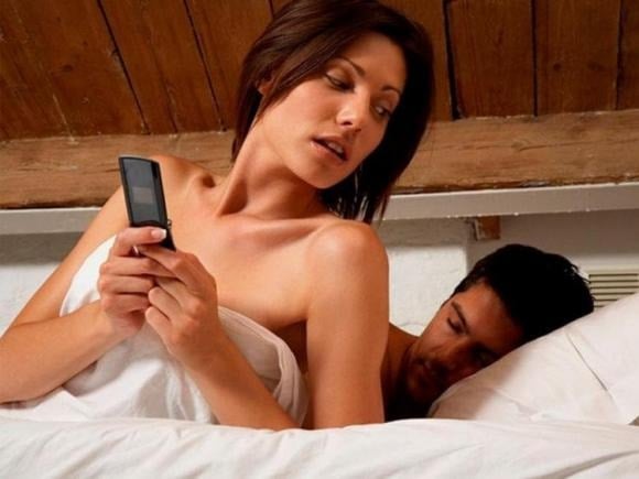 Một nhóm phụ nữ khác dễ vướng vào ngoại tình là những người có tính cách thích khám phá, ưa trải nghiệm và không chịu bị ràng buộc trong sự ổn định thường nhật.