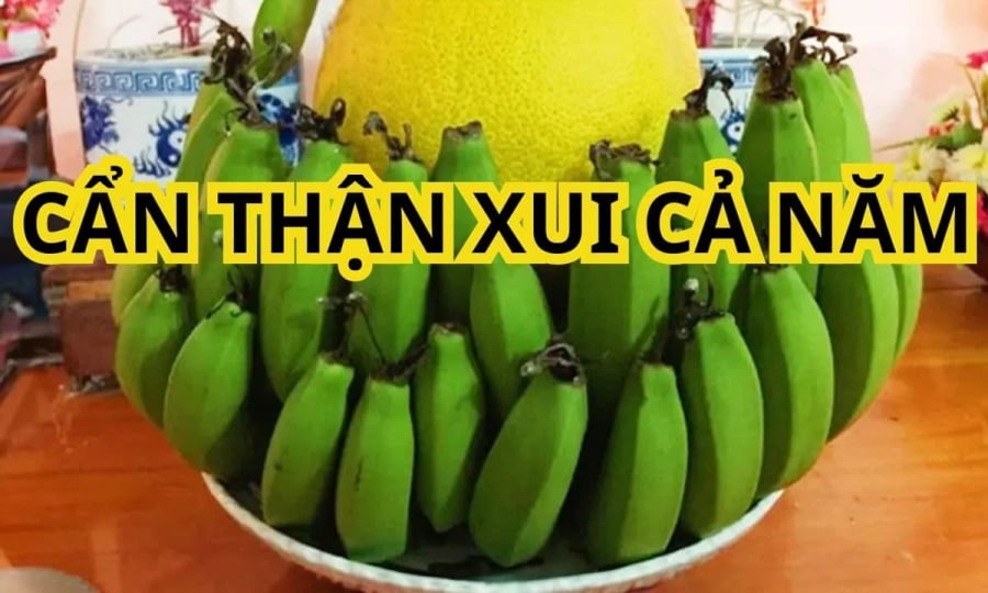 Việc ghép 2 nải chuối về thẩm mỹ có thể trông đẹp hơn, to hơn hoành tráng hơn nhưng lại không đảm bảo tâm linh.