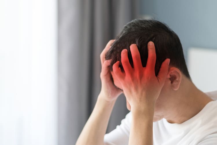 Cảnh báo bệnh u não sớm
