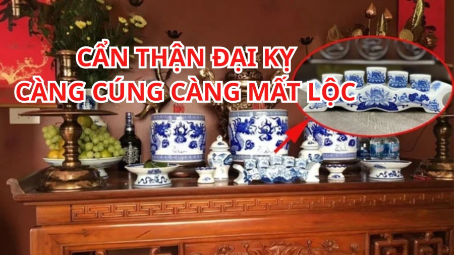Nước cúng trên ban thờ có ý nghĩa quan trọng trong thờ cúng