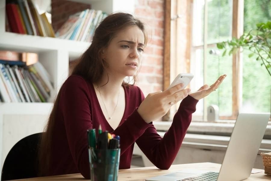 Phàn nàn là phản ứng tự nhiên của con người khi không hài lòng với hoàn cảnh hiện tại.