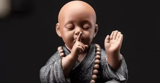 Một lời nhắc tưởng vô tình có thể khiến người đối diện cảm thấy bị tổn thương, bị gợi lại những ký ức họ muốn quên.