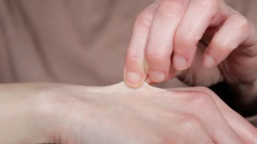 Dù bạn có bao nhiêu tuổi trên giấy tờ, làn da có thể