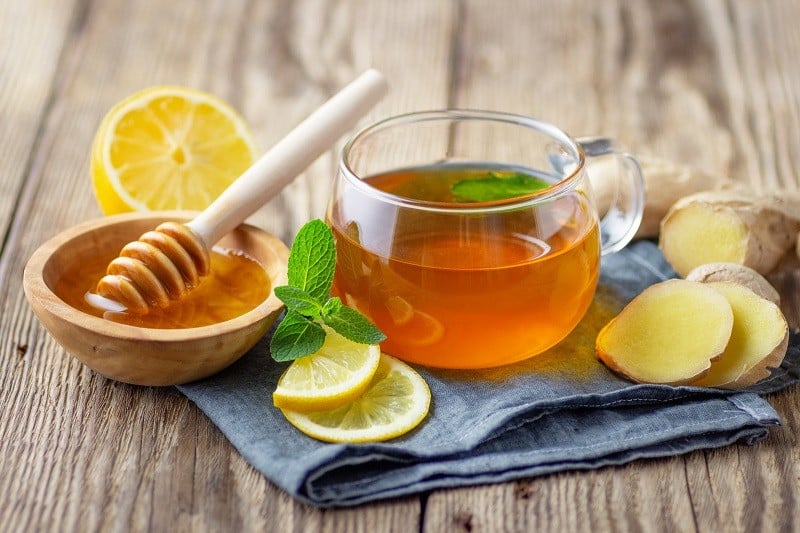 Nước chanh ấm uống buổi sáng tốt cho sức khỏe