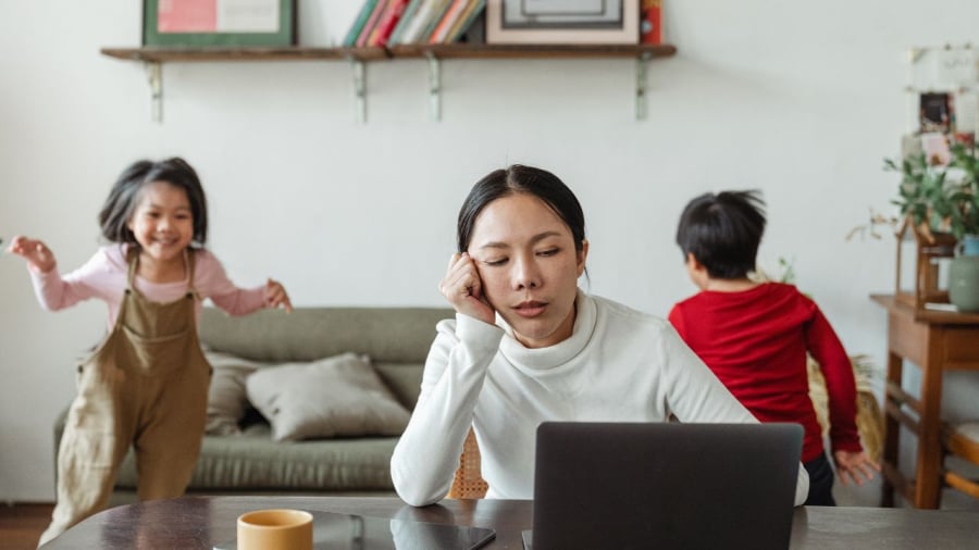 Cha mẹ đừng quá chăm chỉ làm hết việc của con để rồi mình mệt mỏi mà con sẽ ỷ lại