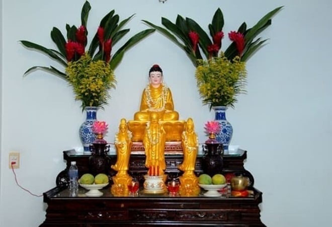 Các gia đình giàu có thường rất coi trọng việc thờ cúng và các nghi lễ truyền thống.