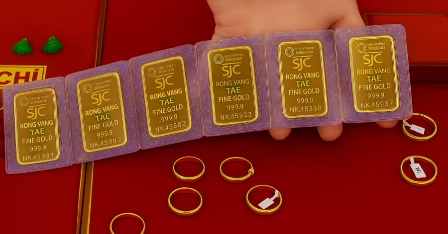 Giá vàng trong nước tiếp tục tăng mạnh, chạm mốc 121 triệu đồng/lượng vào sáng 25/5