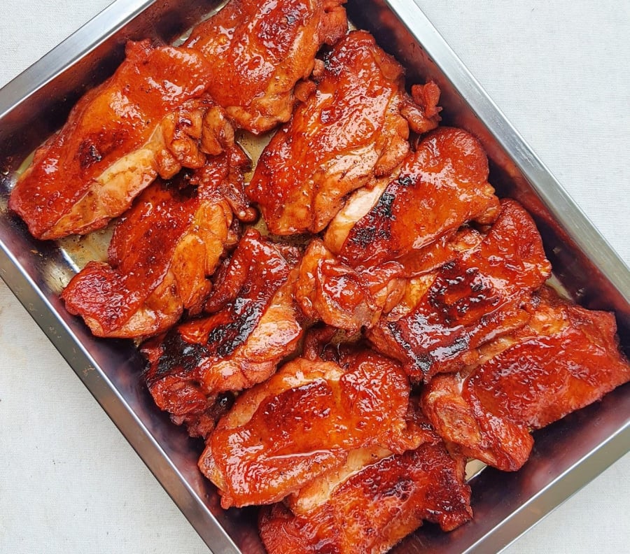 Đùi gà nướng xá xíu