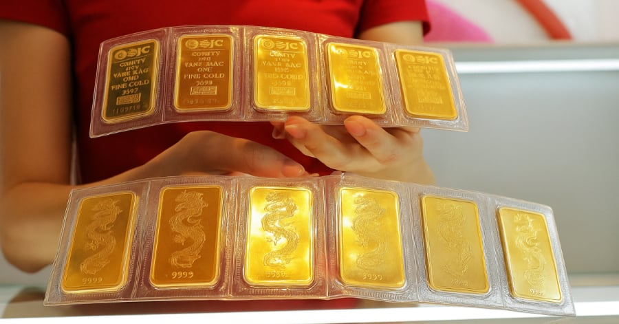 Giá vàng hôm nay 26/5 ổn định trong nước, vàng thế giới neo trên 3.300 USD/ounce.