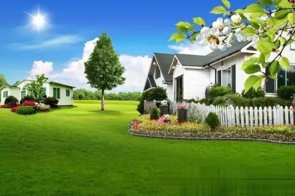 Trong tác phẩm Cai Gen Tan có câu: “Phòng không cần lớn mới tao nhã, hoa không cần nhiều mới thơm.”