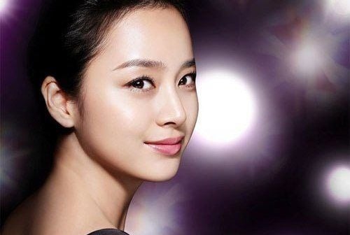 Lông mày không chỉ phản ánh sức khỏe và tính cách, mà còn thể hiện thái độ của một người trong các mối quan hệ.