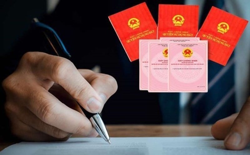 Khi được cấp Sổ đỏ, người sử dụng đất phải nộp các khoản tiền theo thông báo của cơ quan thuế