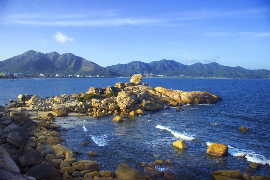 hon-chong-nha-trang-scaled