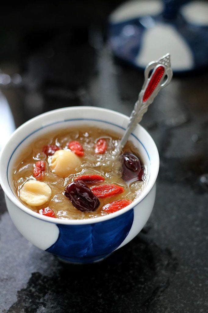 Không phải ai cũng nên ăn yến