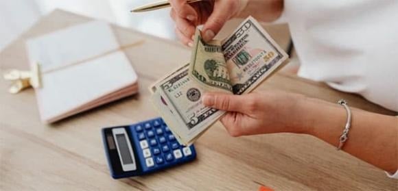 Dấu hiệu tiếp theo cảnh báo gia đình đang đi xuống là khi sự lười biếng trở thành lối sống chung.