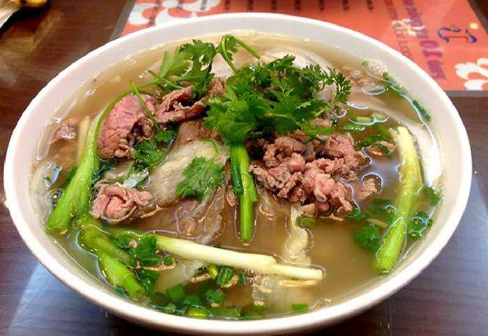 Cách nấu phở bò ngon tại nhà