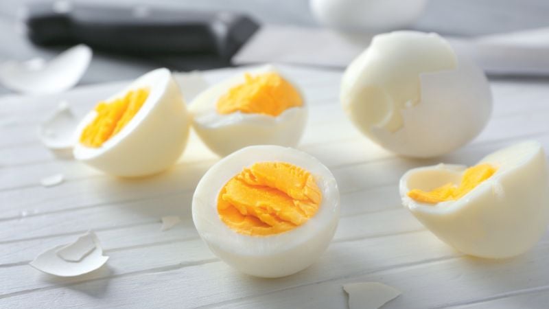 Ăn trứng không gây tăng cân mà ngược lại còn mang lại nhiều lợi ích cho cơ thể nhờ các dưỡng chất thiết yếu.