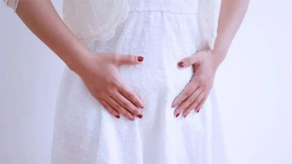 Việc thức khuya thường xuyên, ít vận động cùng căng thẳng kéo dài có thể làm suy giảm hệ miễn dịch tự nhiên của cơ thể, ảnh hưởng đến khả năng tự làm sạch của âm đạo.