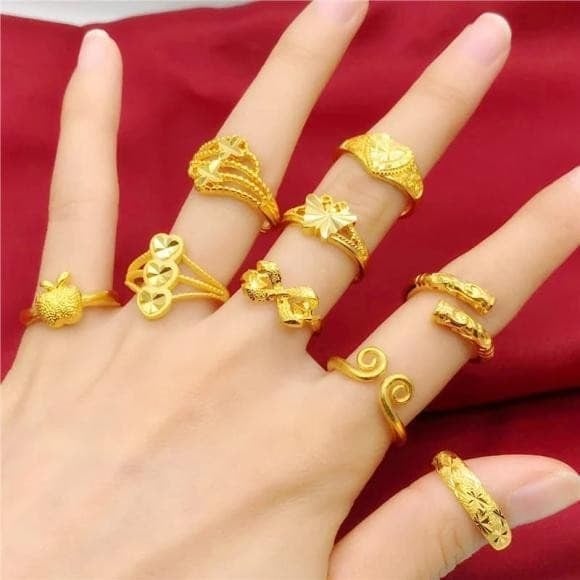 Dù trang sức được làm từ vàng hay bất kỳ chất liệu nào, việc đeo khi đi ngủ là điều không nên.