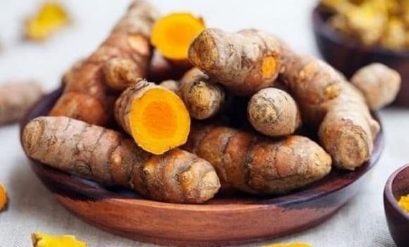 Trước thực trạng gia tăng các ca nhập viện liên quan đến việc sử dụng sai cách thực phẩm bổ sung từ thảo dược, các chuyên gia không khuyến nghị người tiêu dùng phải tuyệt đối tránh xa các sản phẩm này.