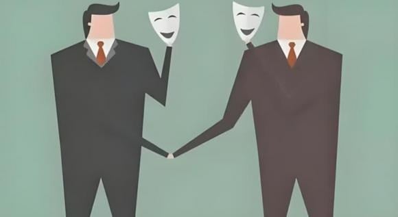 Một số người hay sử dụng lời khen như “Anh thích em nhiều lắm” để tạo cảm giác thân mật nhanh chóng.
