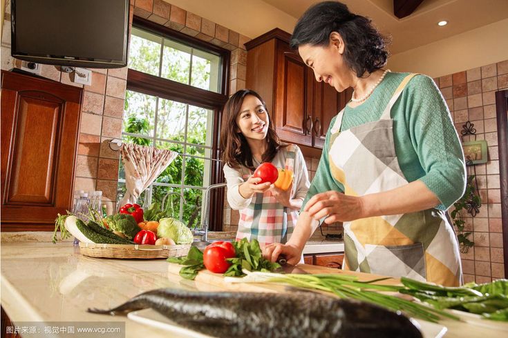 Tiếng ồn ào nấu nướng là báo hiệu sum vầy ấm cúng khỏe mạnh