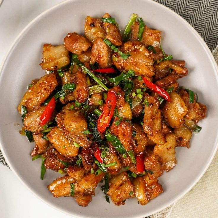 Thêm nước là việc đầu tiên mà nhiều người nghĩ tới nhưng không phải lúc nào cũng phù hợp
