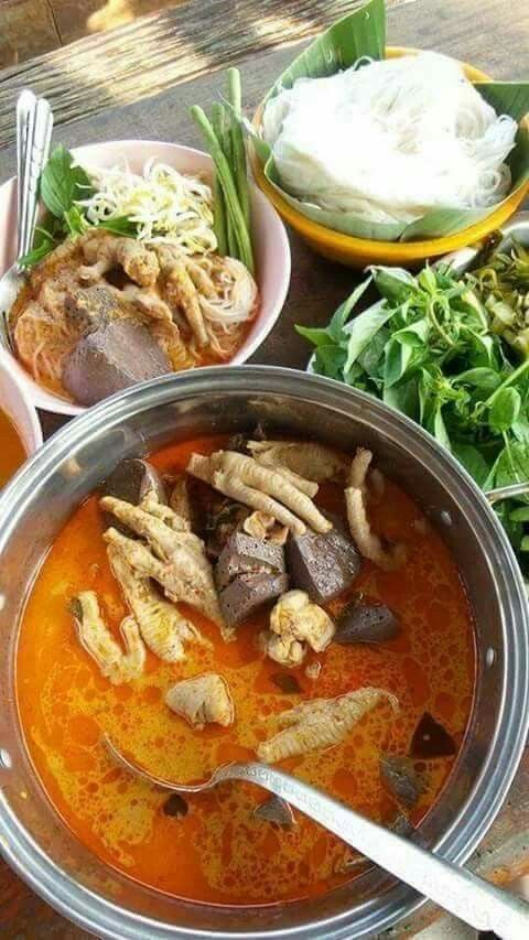 Bạn có thể dùng muôi vớt váng mỡ