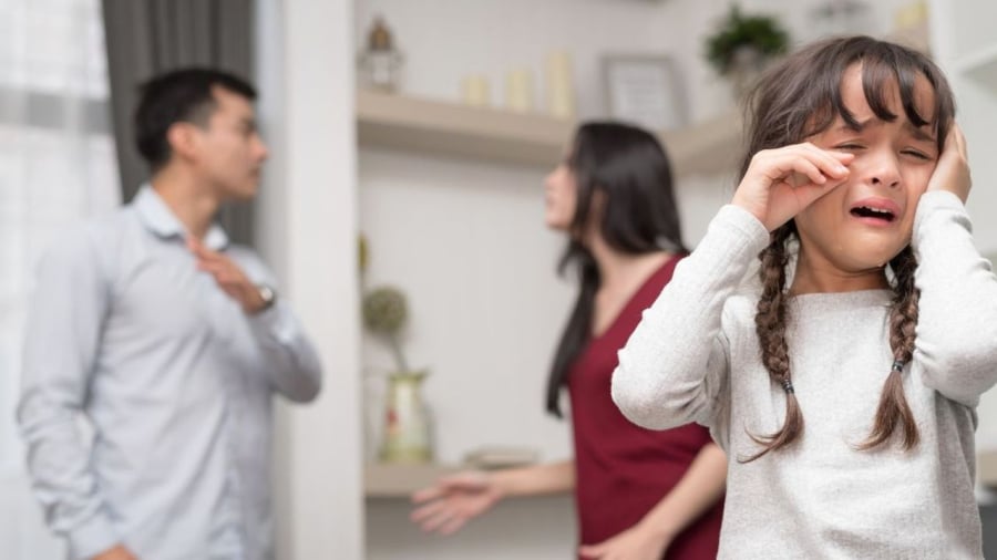 Tôi không thể đếm được số lần bố mẹ cãi nhau, mà chỉ đếm được số lần cả nhà vui vẻ cùng nhau