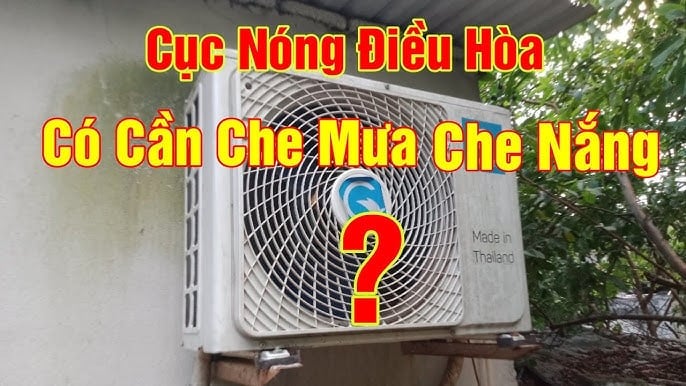Một số người cho rằng lắp cục nóng trong nhà sẽ giúp thiết bị bền hơn, tránh mưa nắng.