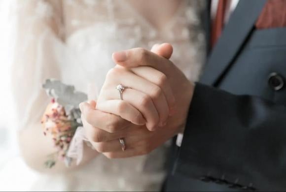 Một lý do khiến đàn ông ngoại tình mà vẫn “tự tin” tiếp tục là vì họ tin rằng người vợ sẽ không đủ can đảm để ly hôn.